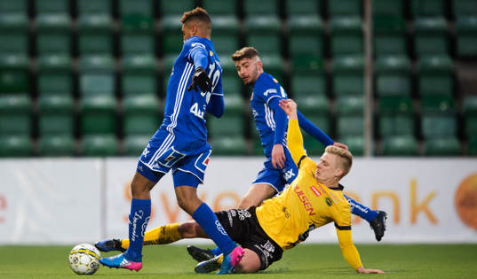Sundsvalls Noah Sonko Sundberg och Elfsborgs Per Frick