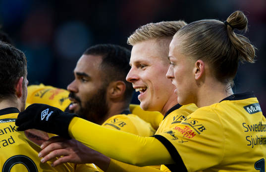 Elfsborgs Per Frick jublar