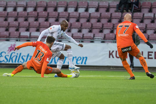 AFC Eskilstunas Thomas Piermayr och Fouad Bachirou