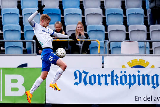 Norrköpings Karl Holmberg jublar