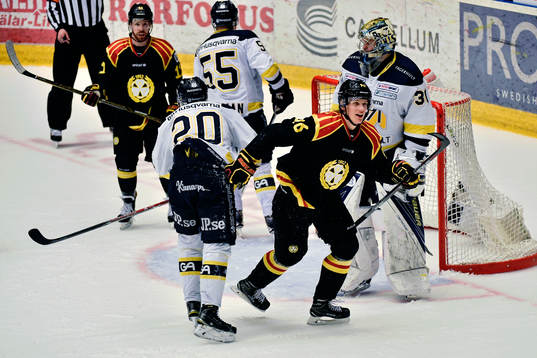 Brynäs Oskar Lindblom jublar