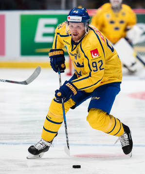 Sveriges Gabriel Landeskog med pucken