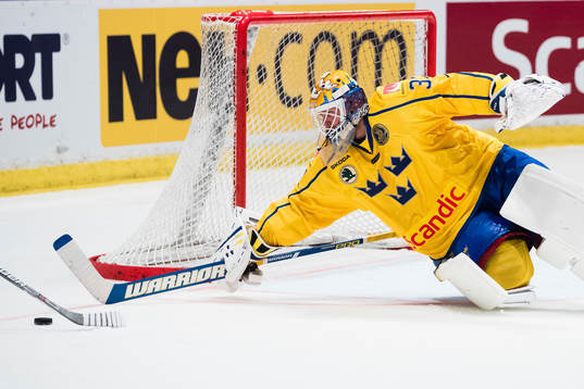 Sveriges målvakt Eddie Läck