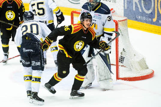Brynäs Oskar Lindblom jublar