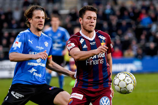 Halmstads Fredrik Liverstam och Djurgårdens Kerim Mrabti