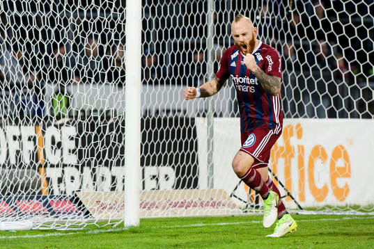 Djurgårdens Magnus Eriksson jublar