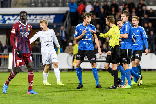 Halmstads Fredrik Liverstam är upprörd över ett domslut