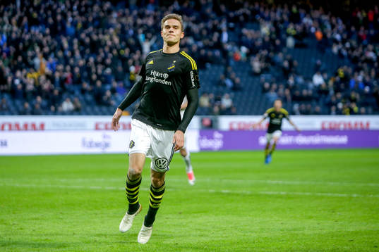 s Eero Markkanen jublar