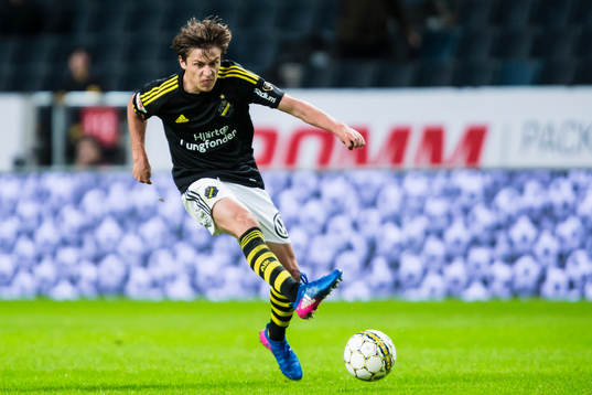 s Simon Thern i aktion