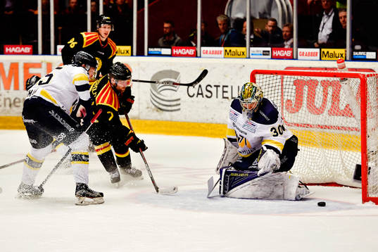 s målvakt Linus Söderström