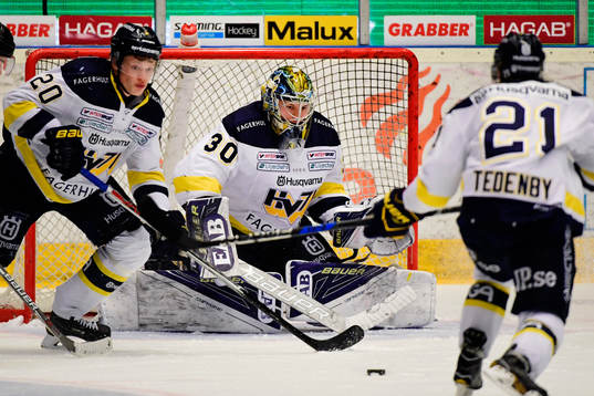 s målvakt Linus Söderström
