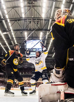 s Mattias Tedenby jublar