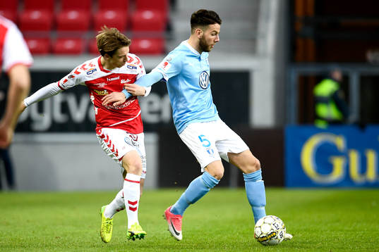Malmö FFs Erdal Rakip och Kalmars Carl Johansson