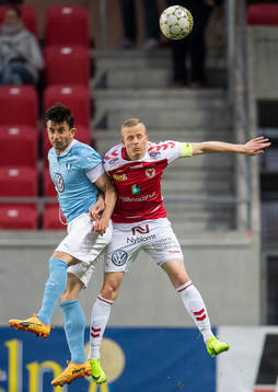 Malmö FFs Behrang Safari och Kalmars Tobias Eriksson