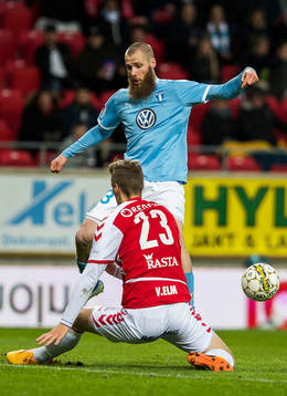 Kalmars Viktor Elm och Malmö FFs Jo Inge Berget