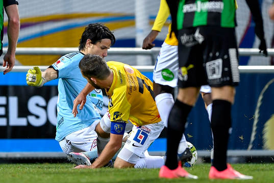 Falkenbergs David Svensson är framme och oroar GAIS