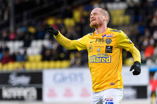 Falkenbergs Christoffer Carlsson deppar