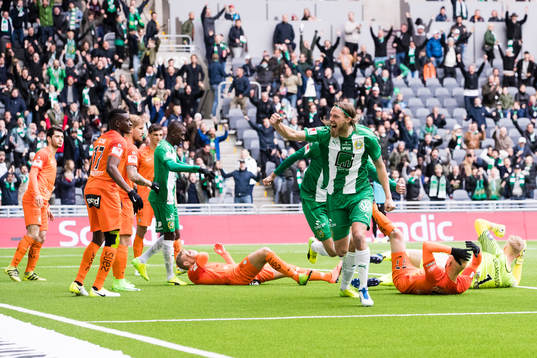 Hammarbys Björn Paulsen jublar