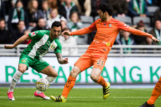 Hammarbys Jiloan Hamad och AFC Eskilstunas Ansel Rashkaj