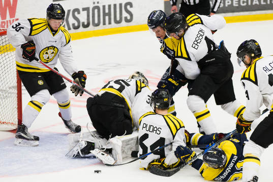 Brynäs Linus Ölund, målvakt David Rautio, Jonathan Pudas