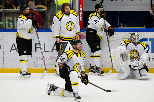 Brynäs Ponthus Westerholm, målvakt Felix Sandström,