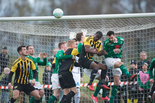 IFK Hässleholms Kojo Annor i matchen i division 2  mellan