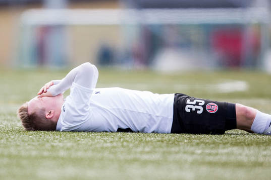 Hittarps Nicklas Nielsen blir liggandes