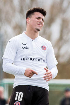 Hittarps Adonis Berisha deppar