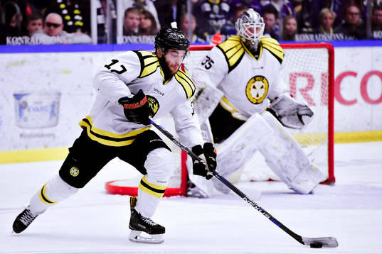 Brynäs Pathrik Westerholm och målvakt David Rautio