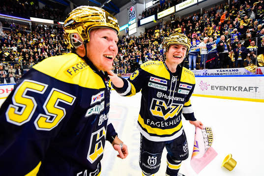 s Andreas Borgman och Lias Andersson jublar