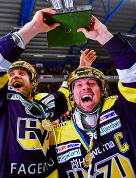 s Martin Thörnberg och Chris Abbott  jublar