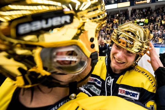 s Lias Andersson jublat