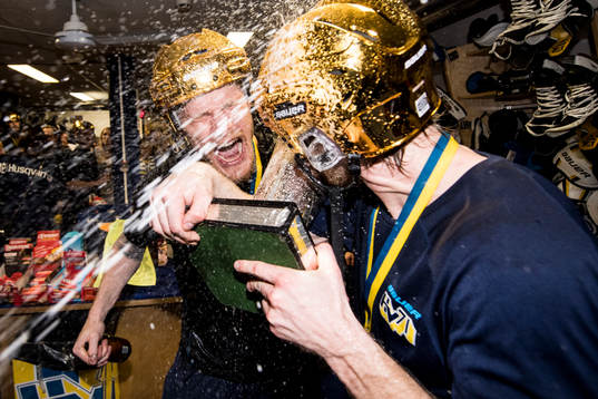 under final 7 i SM-slutspelet i ishockey mellan HV71 och