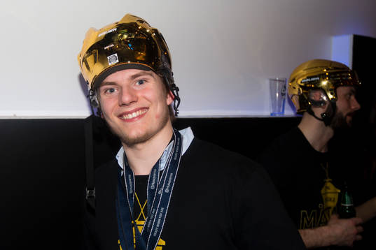 s Lias Andersson på guldfesten