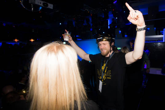 s Ted Brithén dansar på guldfesten