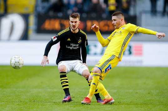 s Stipe Vrdoljak och Sundsvalls Kristinn Freyr Sigurdsson