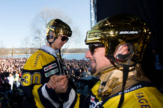 s målvakt Linus Söderström och Chris Abbott