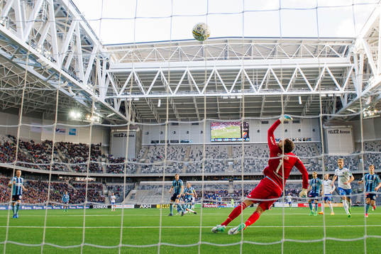 Norrköpings Christopher Telo (ej i bild) gör 0-1 bakom