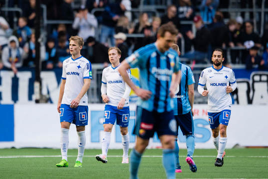 Norrköpings Sebastian Andersson och Christopher Telo deppar