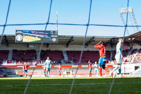 Helsingborgs Oke Akpoveta deppar