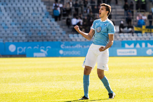Malmö FFs Alexander Jeremejeff jublar