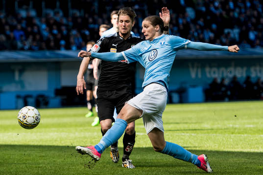 Malmö FFs Pawel Cibicki och Örebros Martin Lorentzson