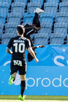 Örebros Kennedy Igboananike jublar