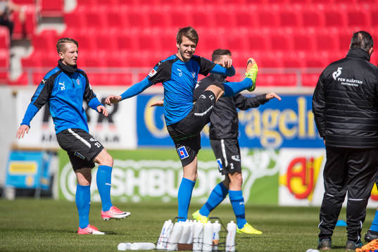 Halmstads Andreas Bengtsson och Marcus Johansson värmer upp