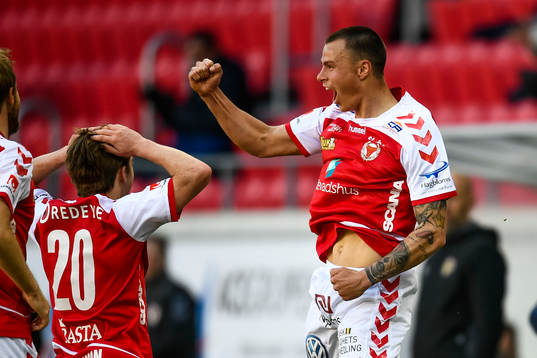 Bläddra bland fler bilder av Fotboll, Allsvenskan, Kalmar - Halmstad