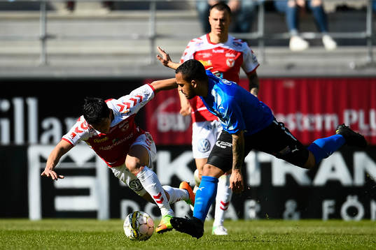 Kalmars Romário Pereira Sipião och Halmstads Marcus