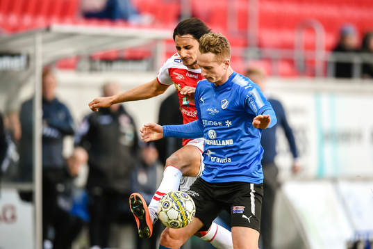 Kalmars Mahmoud Eid  och Halmstads Andreas Bengtsson