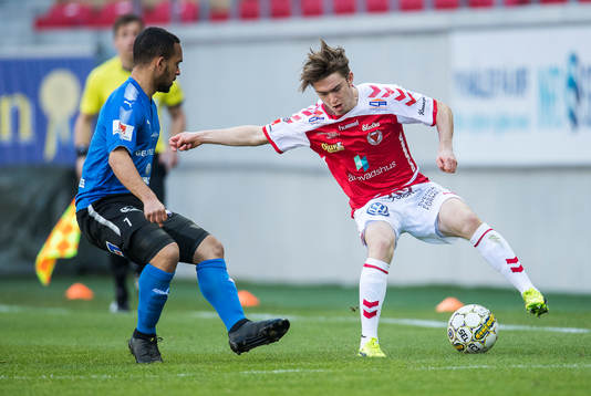 Kalmars Carl Johansson och Halmstads Nikolai Alho