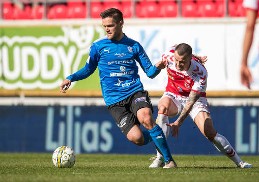 Kalmars Melker Hallberg och Halmstads Ivo Pekalski