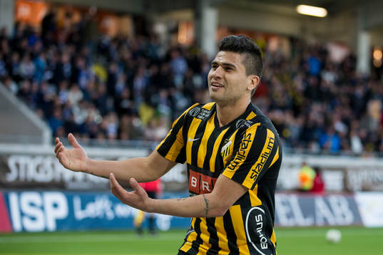Häckens Paulinho jublar
